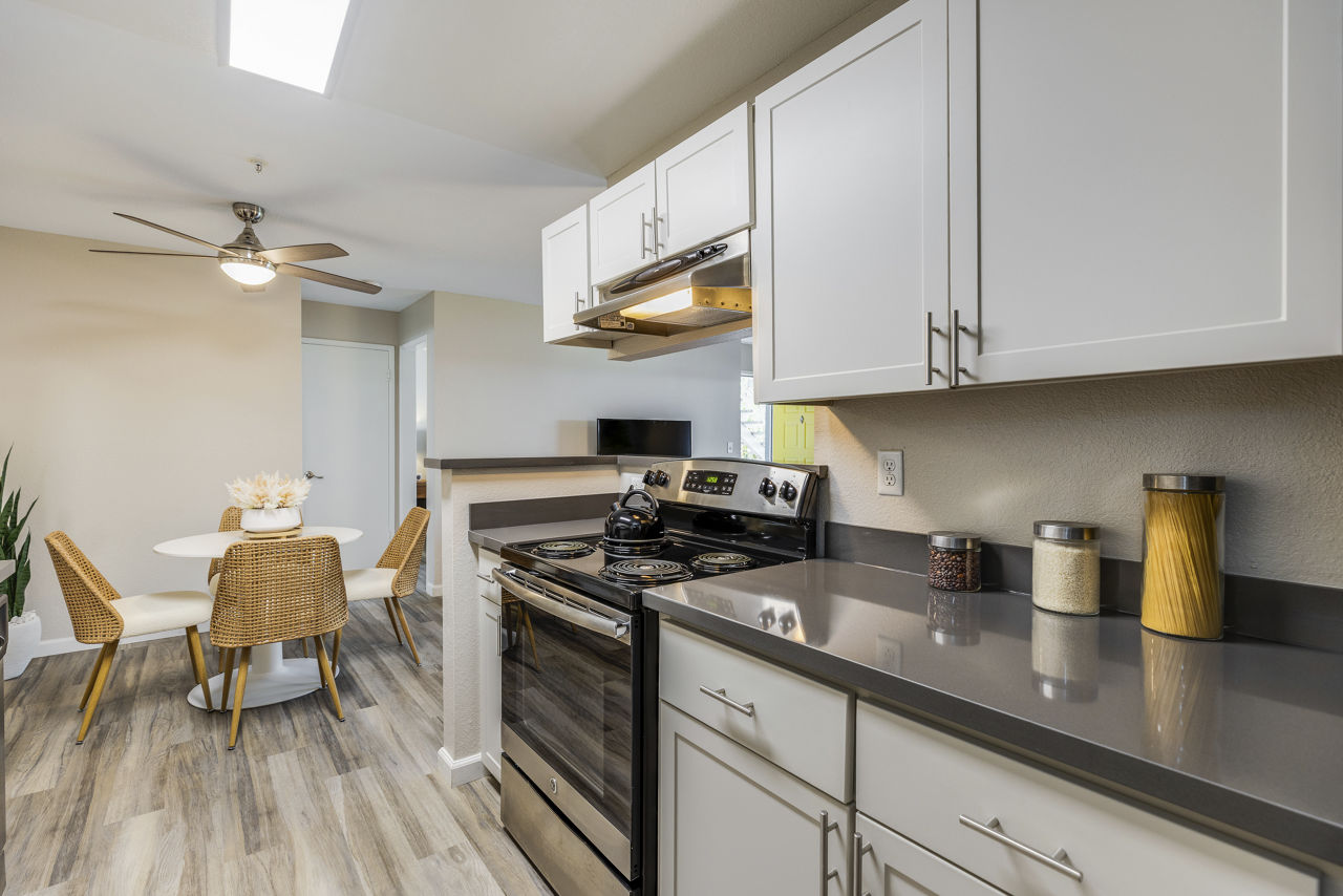 The Dutton Apartments 21 of 30