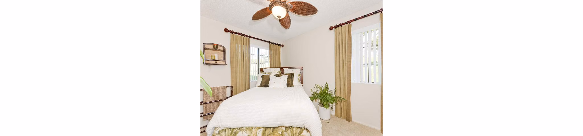 Cozy bedroom with stylish decor at Overlook at Bernardo Heights Apartments