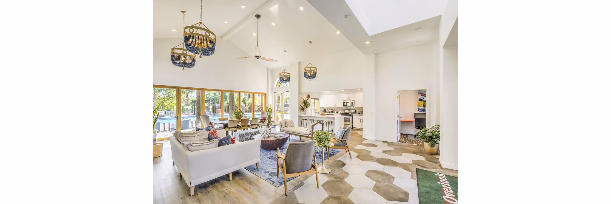 Clubhouse/Lobby at Overlook at Bernardo Heights Apartments
