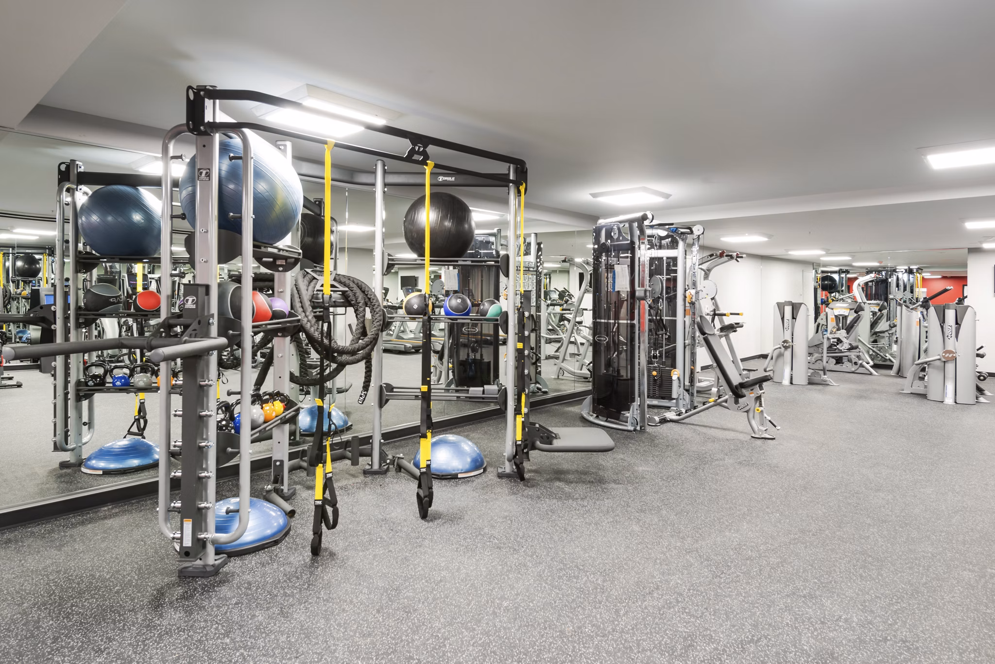 Fitness center with state-of-the-art equipment at One South Market Apartments