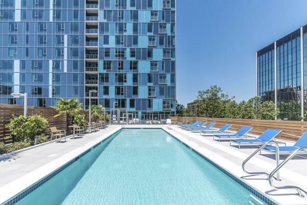 pool at One South Market Apartments