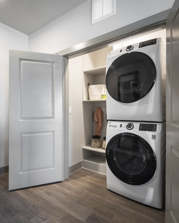 laundry room at Broadstone Vintage Park Apartments 