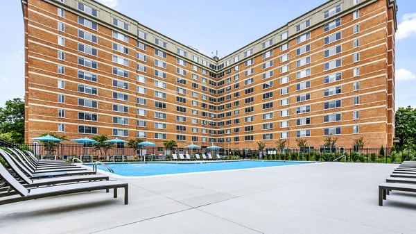 pool at Potomac Towers Apartments