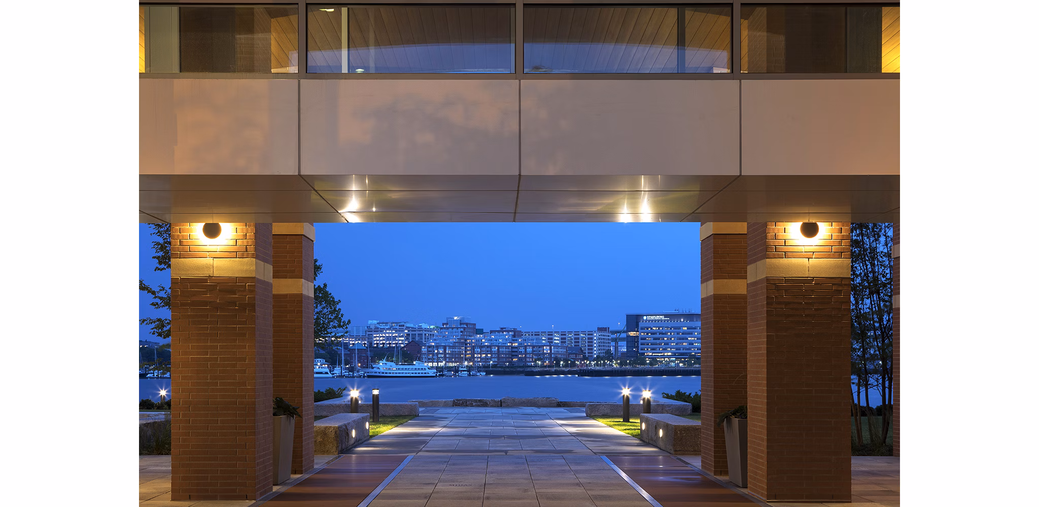 Boston East Apartments: Luxury waterfront apartments with stunning Boston skyline views