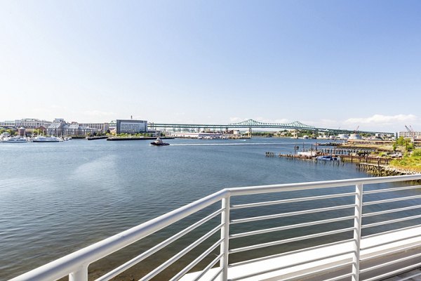 Boston East Apartments: Waterfront view luxury apartments in Boston