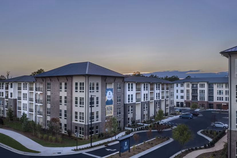 Broadstone Trailside Apartment: Contemporary-style building in desired neighborhood, perfect for luxury living