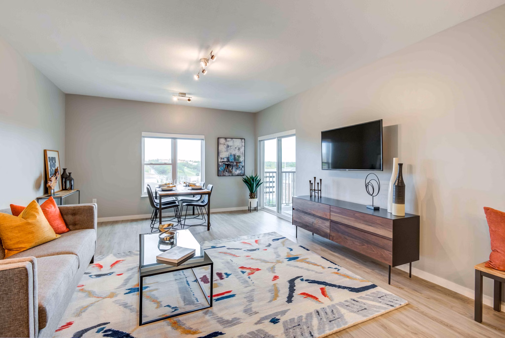 Spacious living room with modern decor at Brookside 51 Apartments
