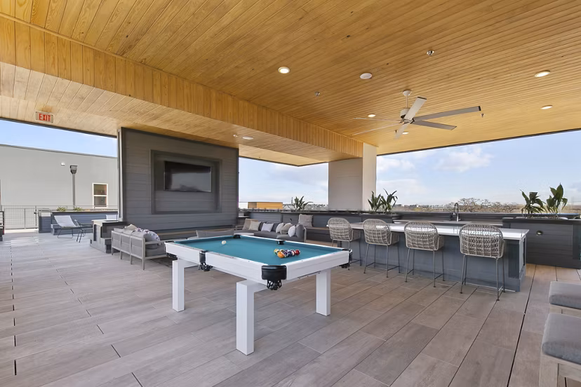 clubhouse at The Jameson at the Bluffs Apartments 