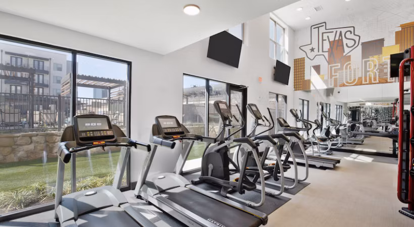 fitness center at The Jameson at the Bluffs Apartments 