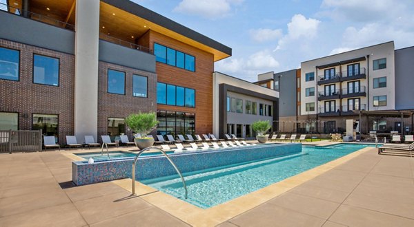 pool at The Jameson at the Bluffs Apartments 