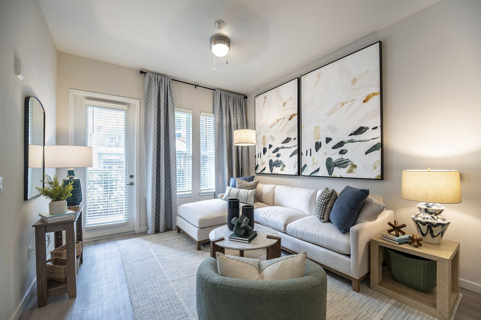 living room at Trails at Hunter's Lake Apartments
