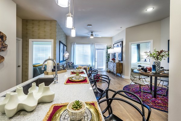 dining room at Foundry on 19th Apartments