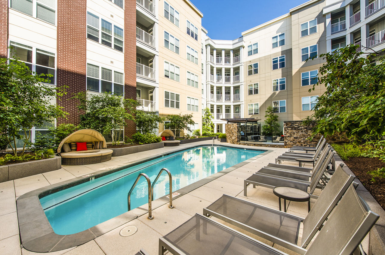 Pool at Pike3400 (1 of 4)
