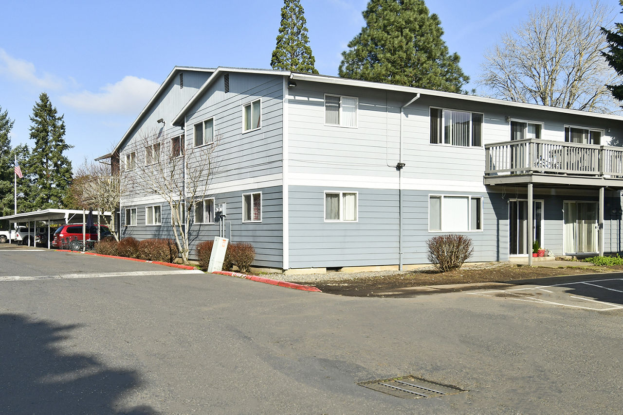 Lake Crest Milwaukie Or 2 of 12