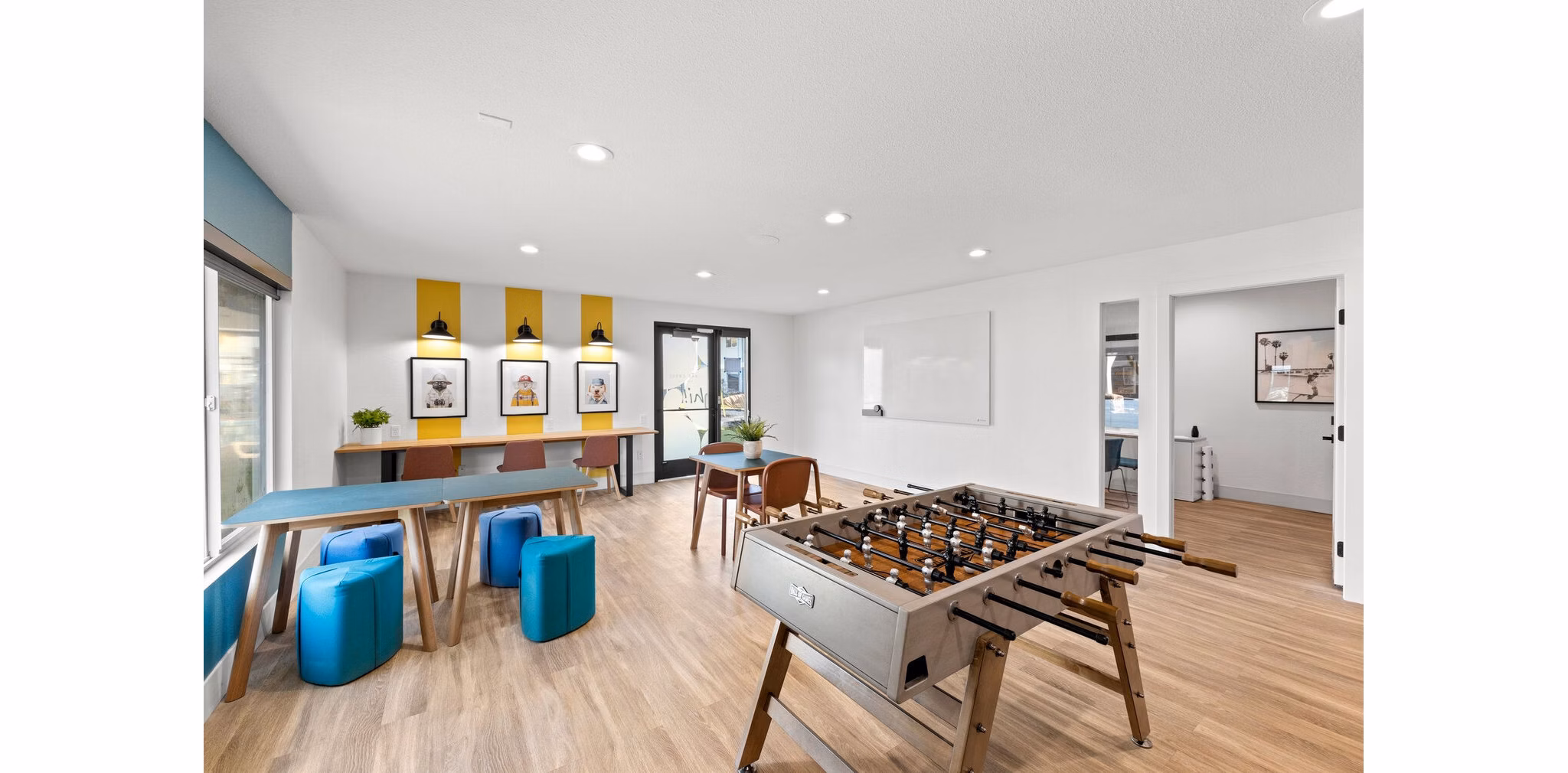clubhouse at Lake Crest Apartments