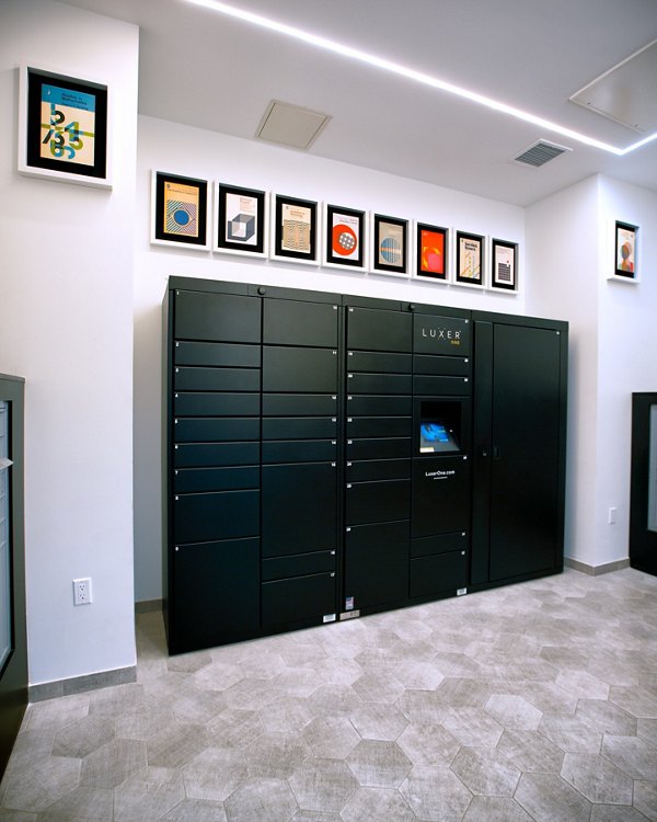 Stylish clubhouse with modern furnishings at The 505 Apartments, ideal for social gatherings and events