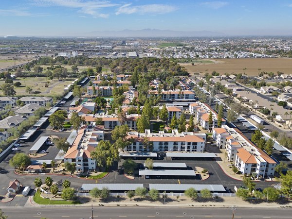 Solas Glendale Apartments: Scenic view of luxury apartments in Glendale
