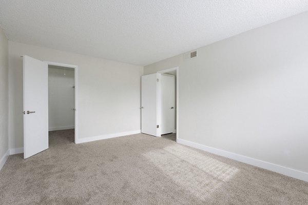 bedroom at Vida46 Apartments