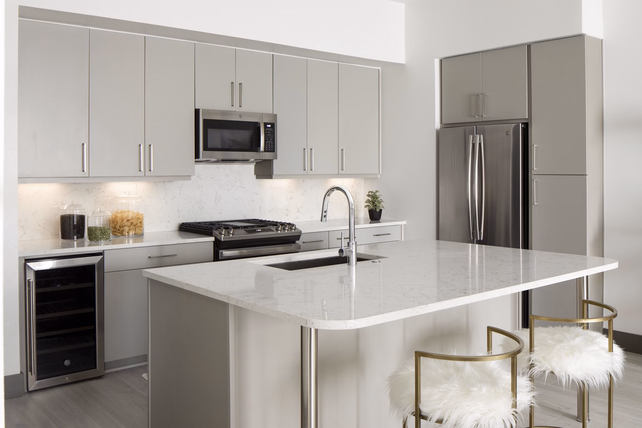 kitchen at Chelsea Museum District Apartments