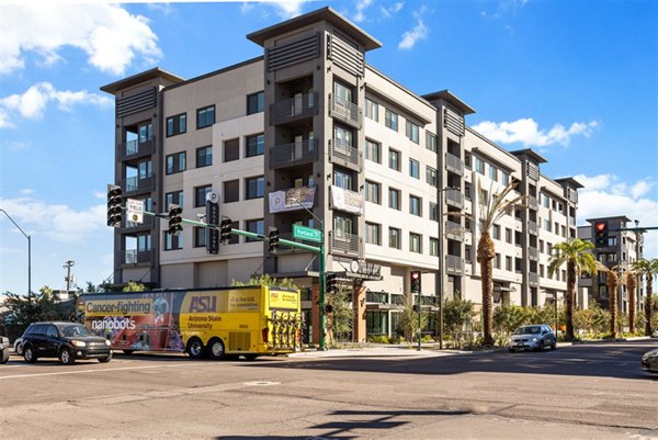 building/exterior at Broadstone Portland Apartments