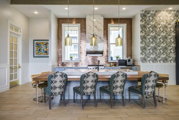 Broadstone Ayrsley: Modern clubhouse with plush seating and community event space in vibrant Charlotte apartments