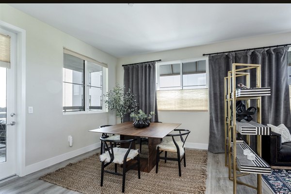 dining room at Prado West Apartments