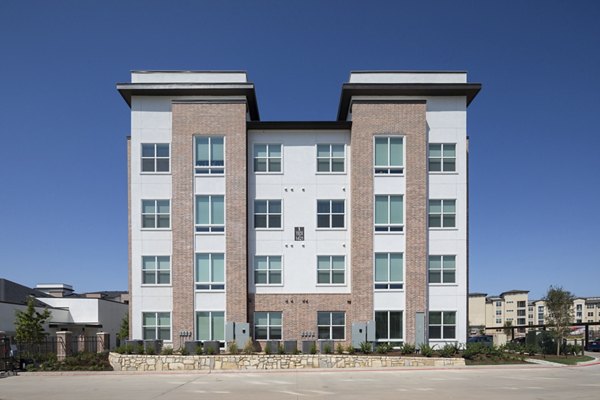 building/exterior at Bellrock La Frontera Apartments