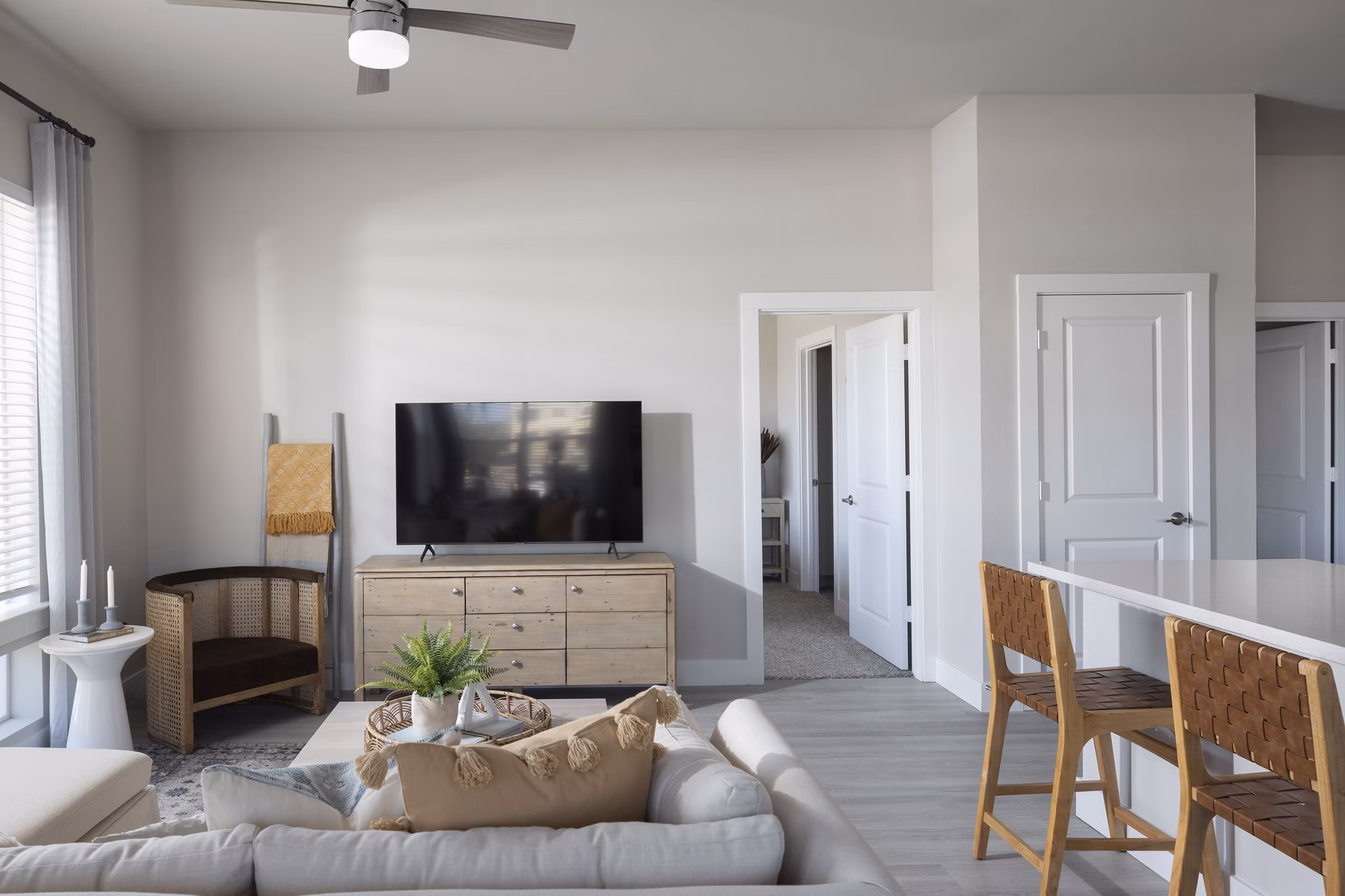 living room at Bellrock La Frontera Apartments 