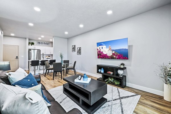 living room at Colonial Court Apartments