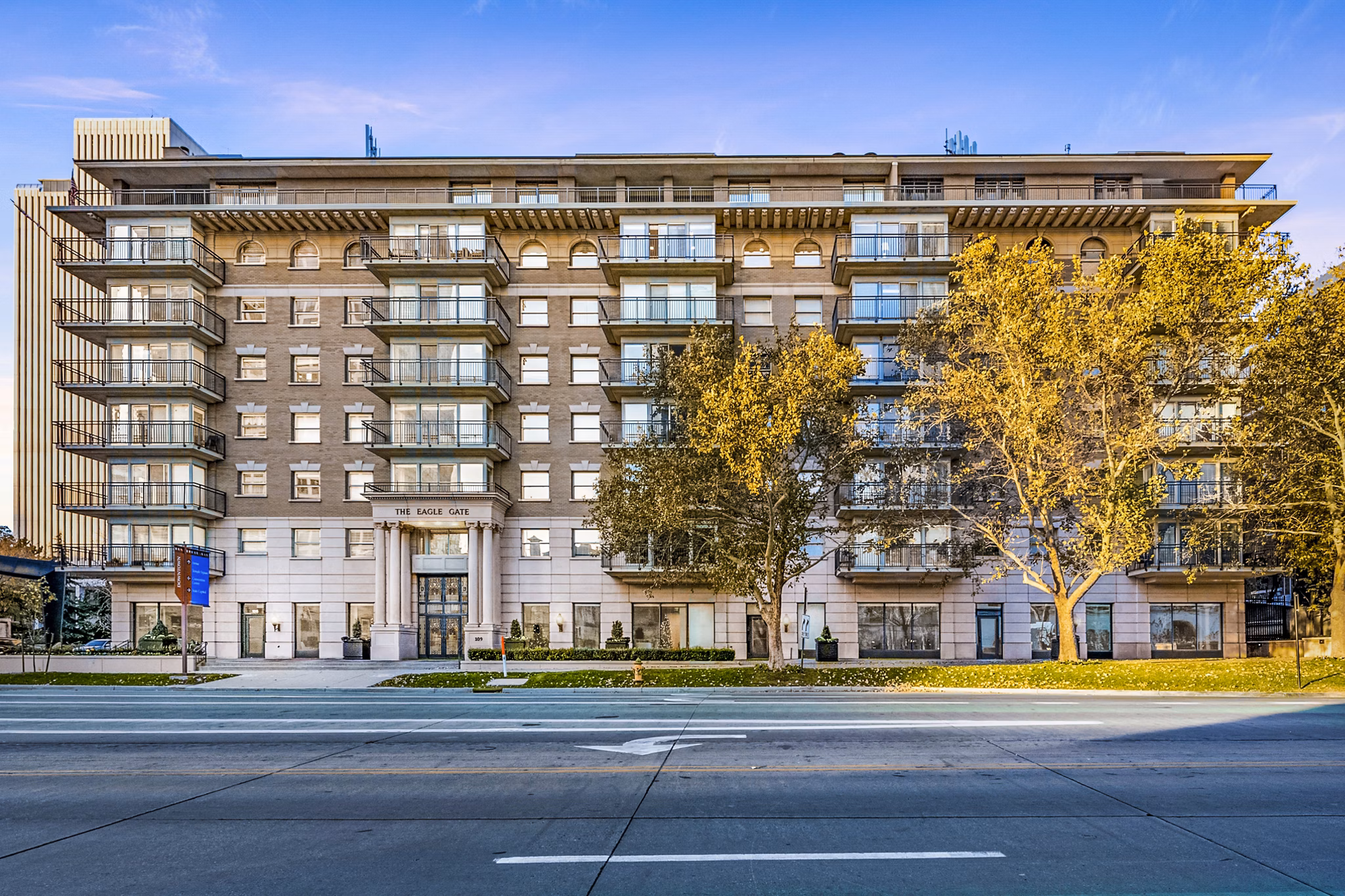 Eagle Gate Apartments: Contemporary building with luxury design in urban setting