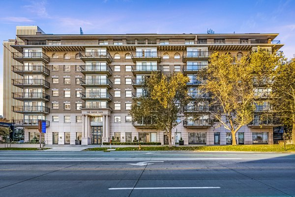 building/exterior at Eagle Gate Apartments