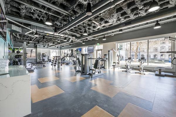 fitness center at Eagle Gate Apartments