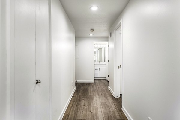 hallway at Eagle Gate Apartments