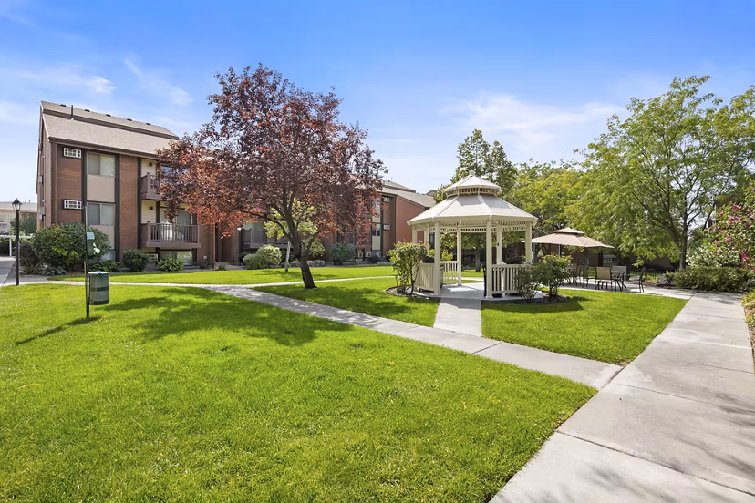 building/exterior at Garden Apartments