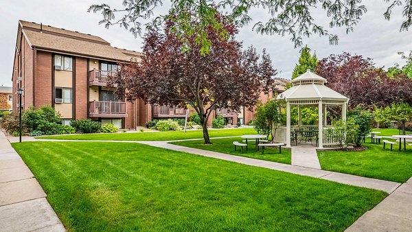 Courtyard with lush landscaping at Garden Apartments, a Greystar luxury community