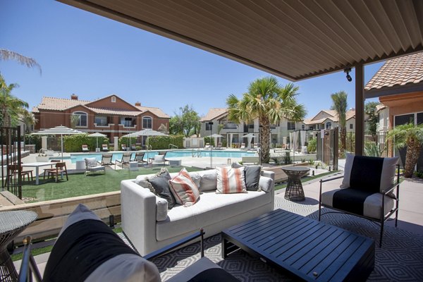 Avana Coronado Apartments: Scenic courtyard view at luxury apartments in Arizona