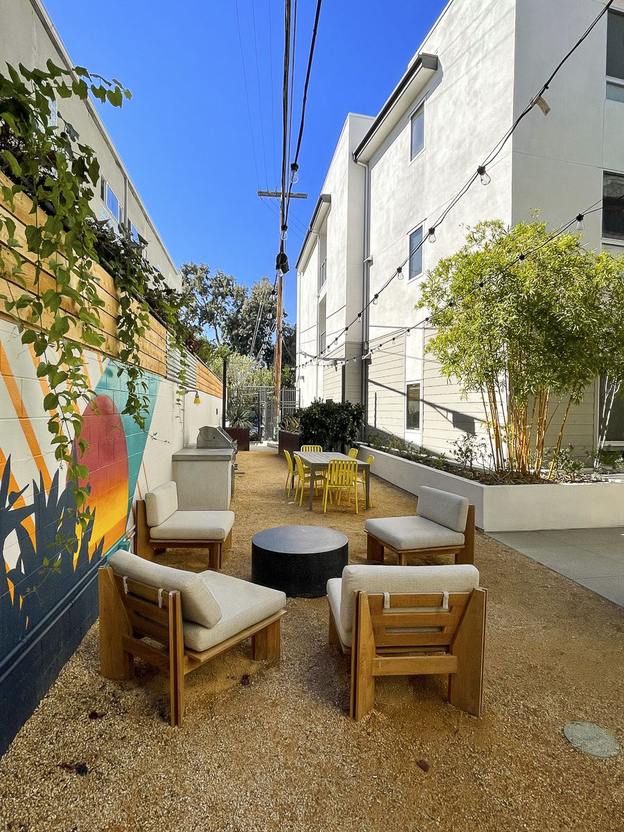 Venice On Rose Los Angeles Ca 3 of 12