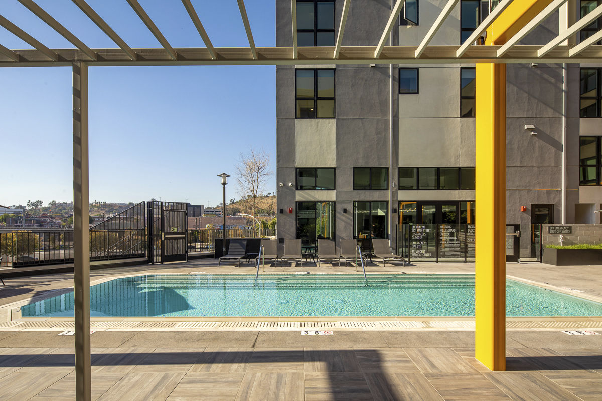 Llewellyn Apartments Los Angeles Ca 5 of 12