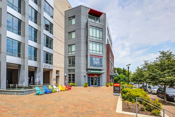 building/exterior at DelRay Tower Apartments