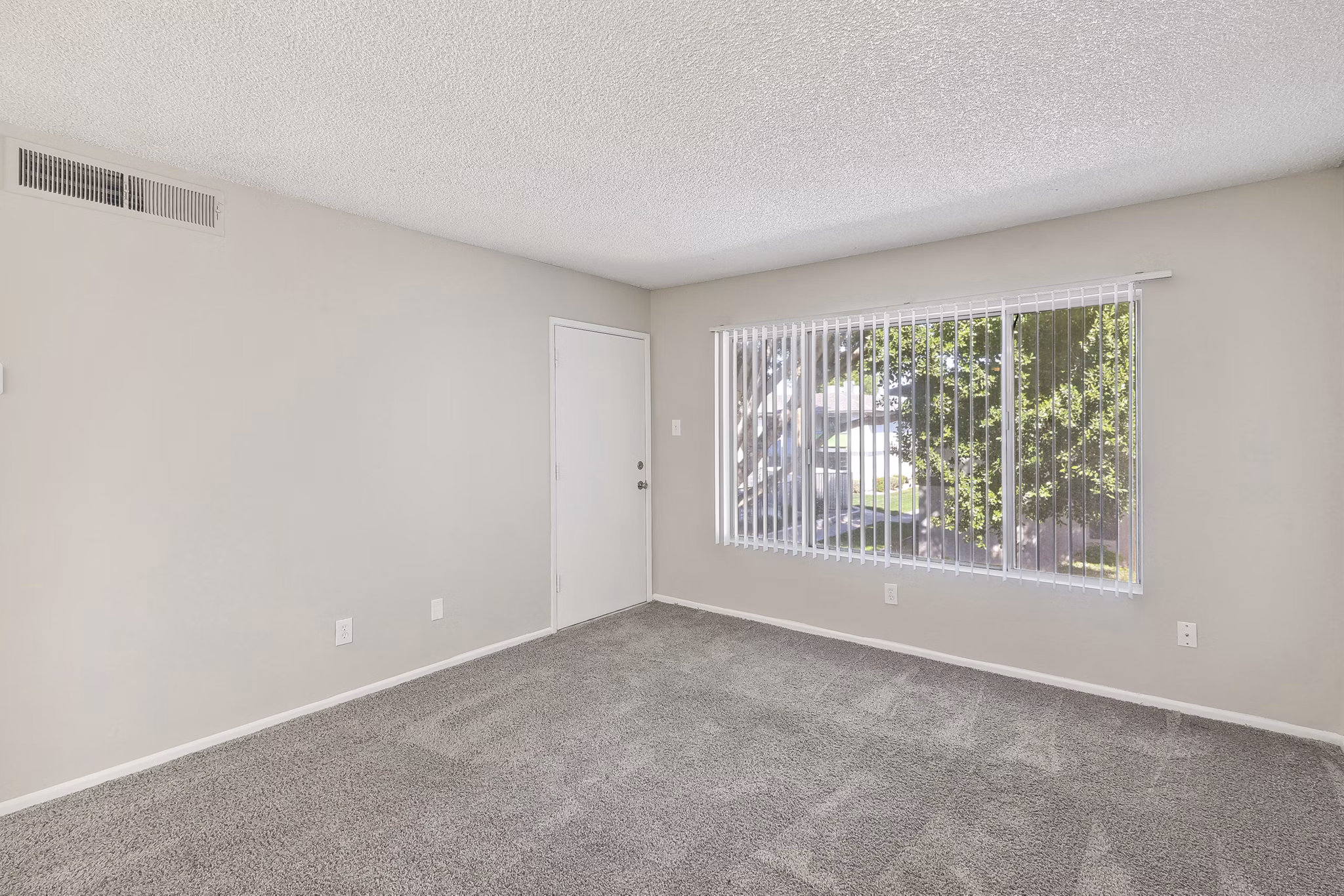 living room at Westmount at Urban Trails Apartments