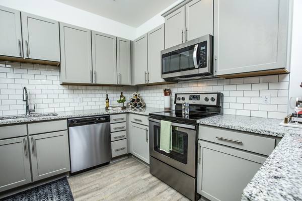 kitchen at Sixes Ridge Apartments