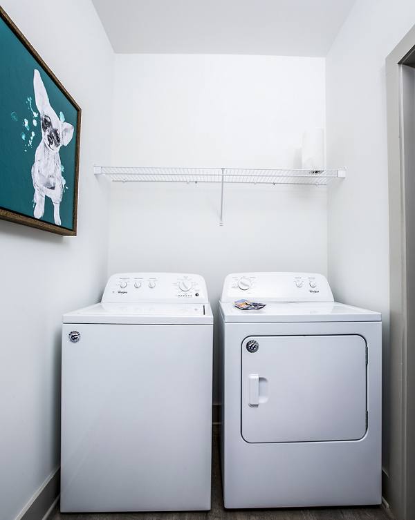laundry room at Sixes Ridge Apartments