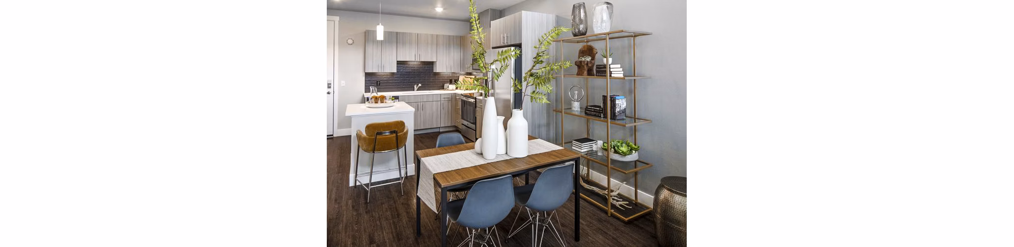 dining room at Astikos Lofts Apartments