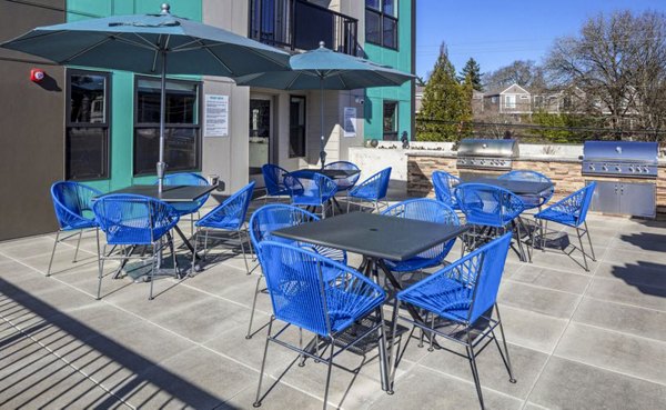 grill area at Astikos Lofts Apartments