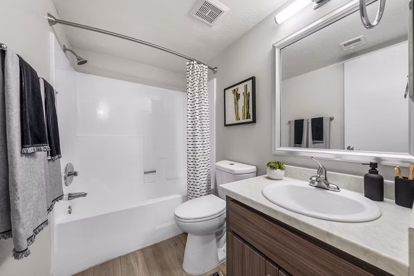 bathroom at Espiral Apartments