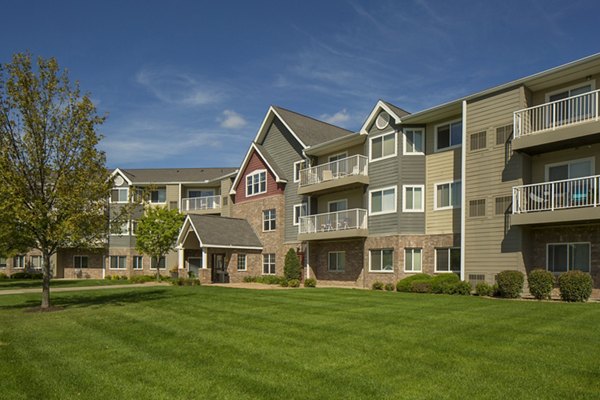 Avana Addison Apartments: Elegant showcasing modern architecture in a serene suburban setting