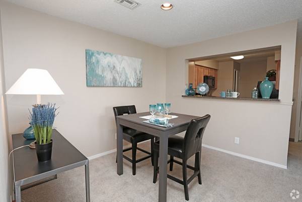 dining area at Liberty Pointe Apartments