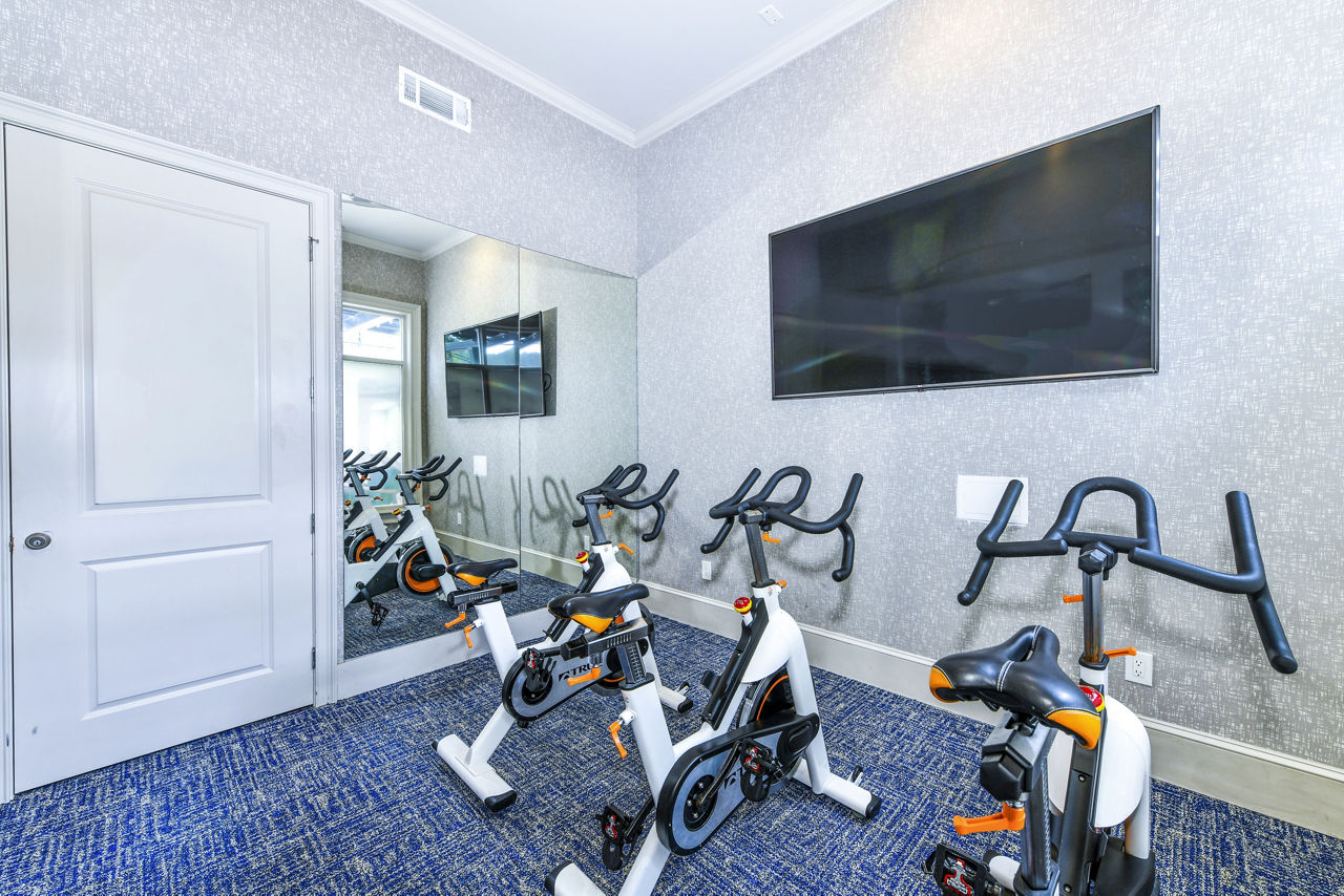Gym at Avana Cheshire Bridge (3 of 3)