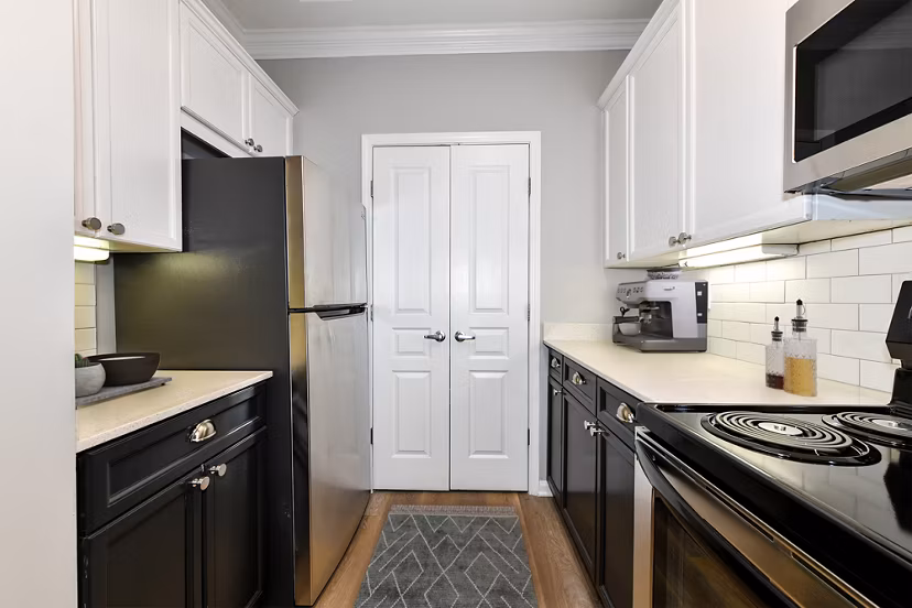 kitchen at Avana Cheshire Bridge Apartments