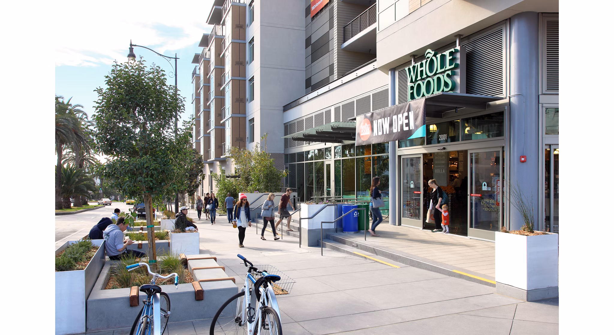 Sector 4721: Corner view high-rise luxury apartments on Dolores Street